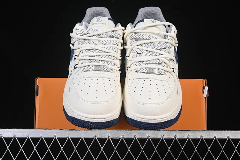 All categories Nk Air Force 1 Air Force series Nk Air Force 1 Low Air Force low-top Nike Air Force 1'07 Low LV joint flower blue hook drawstring Air Force 1 low-top casual sneakers DM6868-064